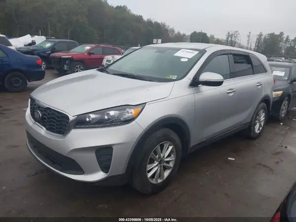 5XYPG4A34KG569263 2019 KIA SORENTO - Image 2