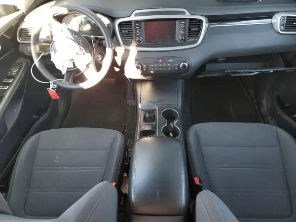 5XYPG4A34KG571062 2019 KIA SORENTO - Image 8