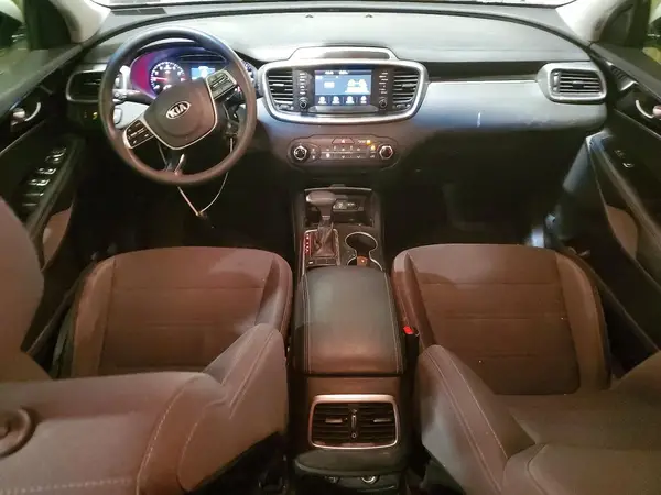 5XYPG4A34KG571675 2019 KIA SORENTO - Image 8