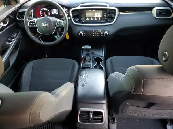 5XYPG4A34KG573782 2019 KIA SORENTO - Image 8