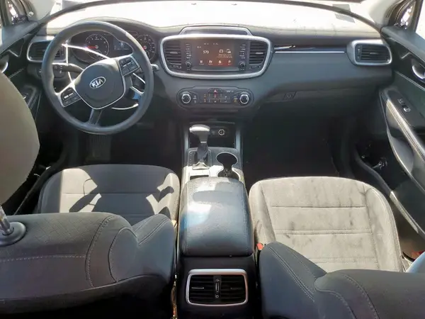 5XYPG4A34KG581459 2019 KIA SORENTO - Image 8