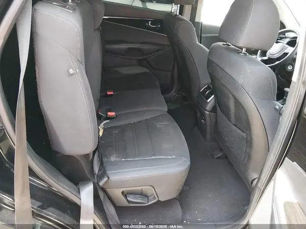 5XYPG4A34KG581736 2019 KIA SORENTO - Image 8