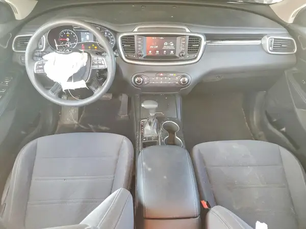 5XYPG4A34KG581879 2019 KIA SORENTO - Image 8