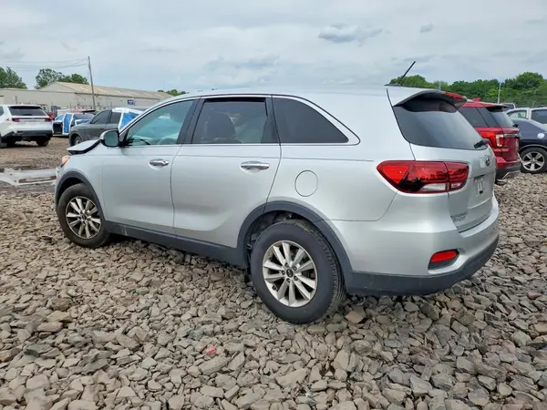 5XYPG4A34KG585169 2019 KIA SORENTO - Image 2
