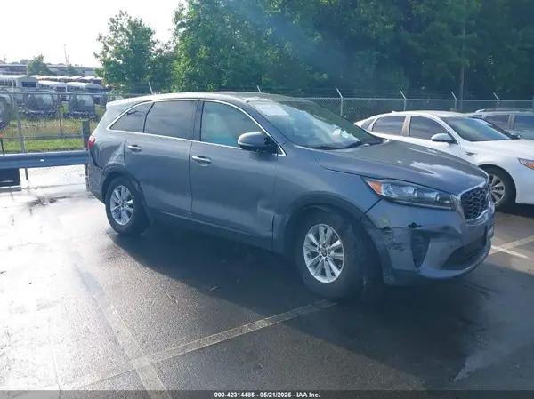 5XYPG4A34KG598987 2019 KIA SORENTO - Image 1