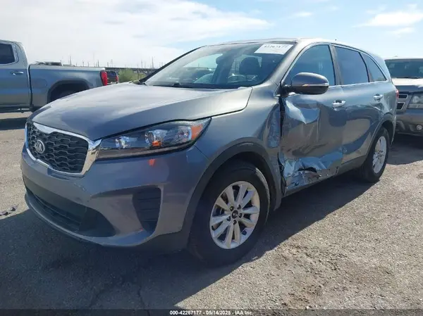 5XYPG4A34KG610894 2019 KIA SORENTO - Image 2