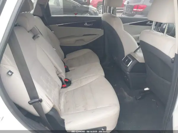 5XYPG4A34LG642469 2020 KIA SORENTO - Image 8