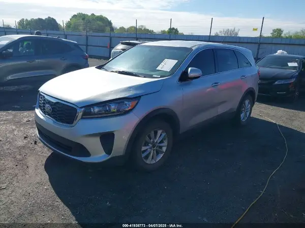 5XYPG4A34LG647008 2020 KIA SORENTO - Image 2