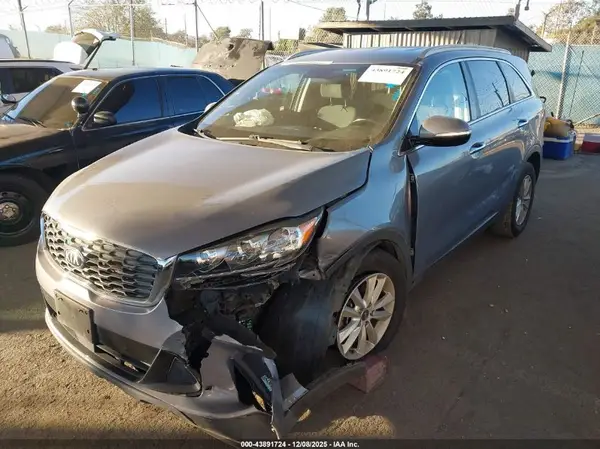 5XYPG4A34LG653522 2020 KIA SORENTO - Image 2