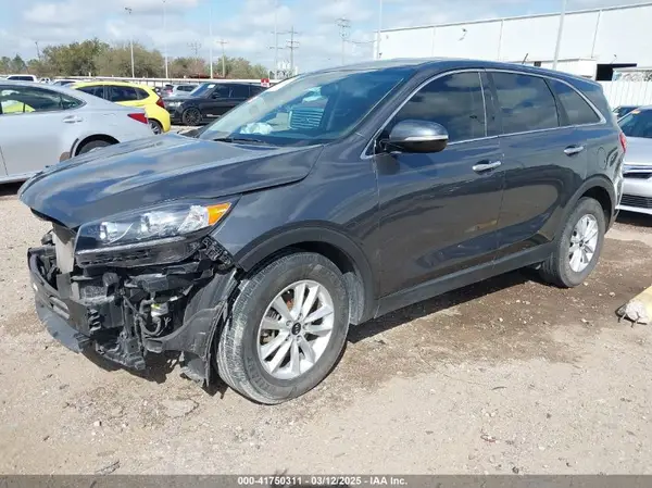 5XYPG4A34LG658493 2020 KIA SORENTO - Image 2