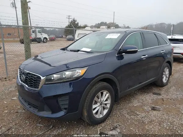 5XYPG4A34LG686651 2020 KIA SORENTO - Image 2