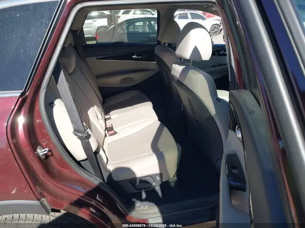 5XYPG4A34LG711256 2020 KIA SORENTO - Image 8