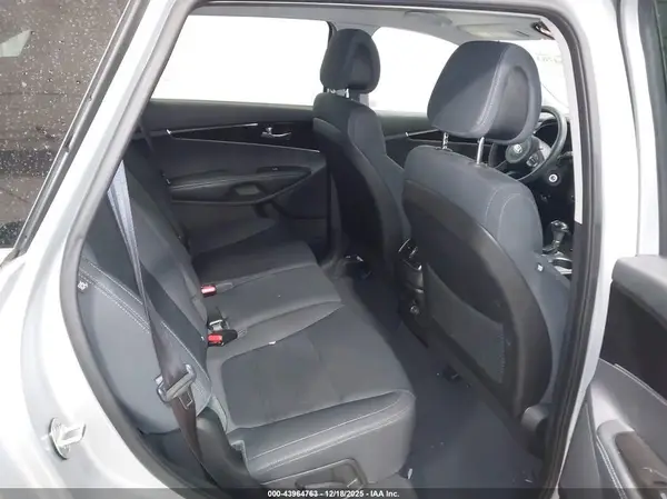 5XYPG4A35GG004155 2016 KIA SORENTO - Image 8