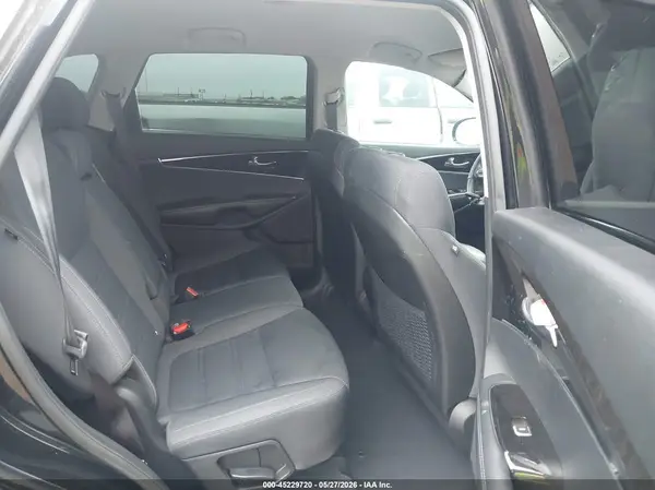 5XYPG4A35GG007282 2016 KIA SORENTO - Image 8