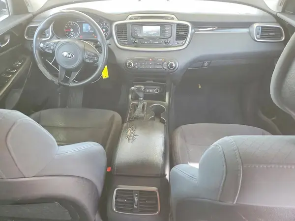 5XYPG4A35GG014250 2016 KIA SORENTO - Image 8