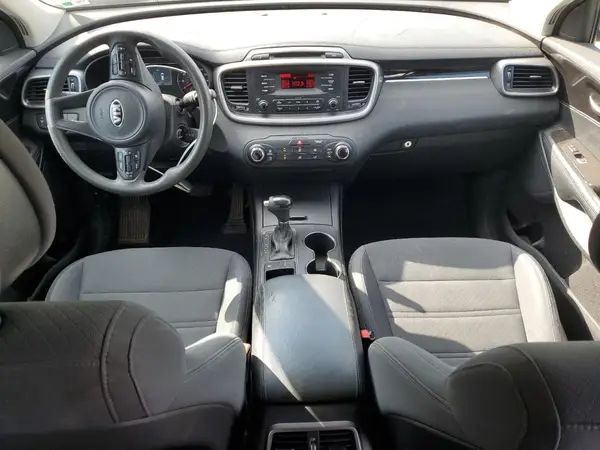 5XYPG4A35GG014944 2016 KIA SORENTO - Image 8