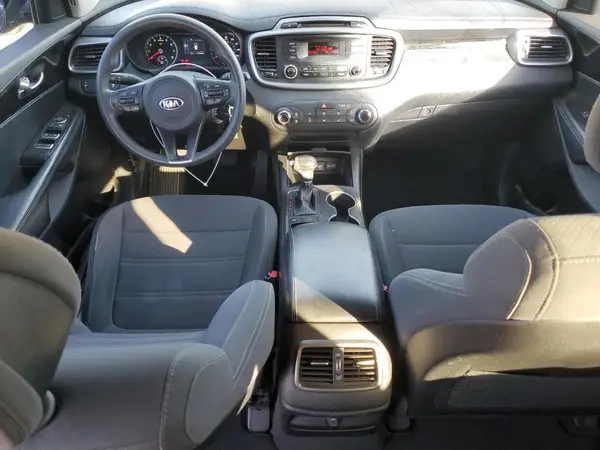 5XYPG4A35GG017682 2016 KIA SORENTO - Image 8