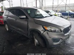 5XYPG4A35GG023417 2016 KIA SORENTO