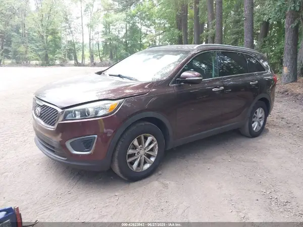 5XYPG4A35GG027080 2016 KIA SORENTO - Image 2