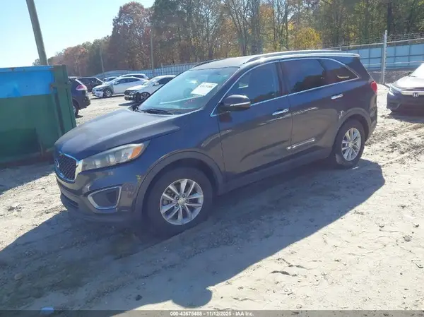 5XYPG4A35GG030397 2016 KIA SORENTO - Image 2