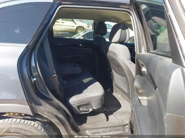 5XYPG4A35GG030397 2016 KIA SORENTO - Image 8