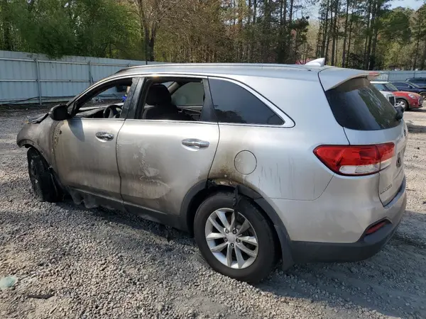 5XYPG4A35GG032683 2016 KIA SORENTO - Image 2