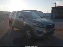 5XYPG4A35GG033798 2016 KIA SORENTO