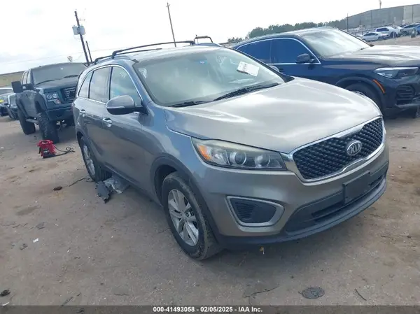 5XYPG4A35GG036443 2016 KIA SORENTO - Image 1