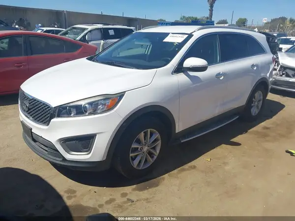 5XYPG4A35GG037706 2016 KIA SORENTO - Image 2