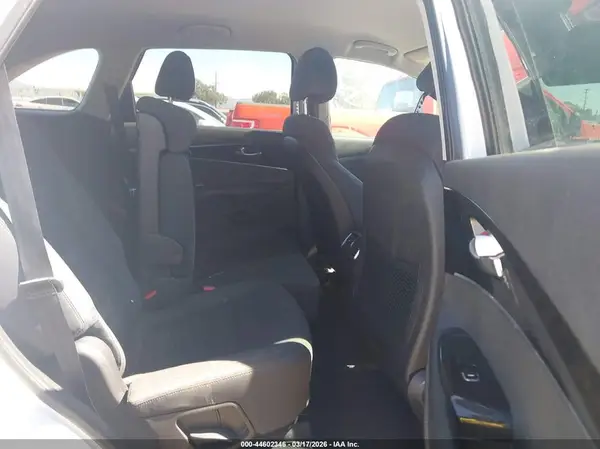 5XYPG4A35GG037706 2016 KIA SORENTO - Image 8
