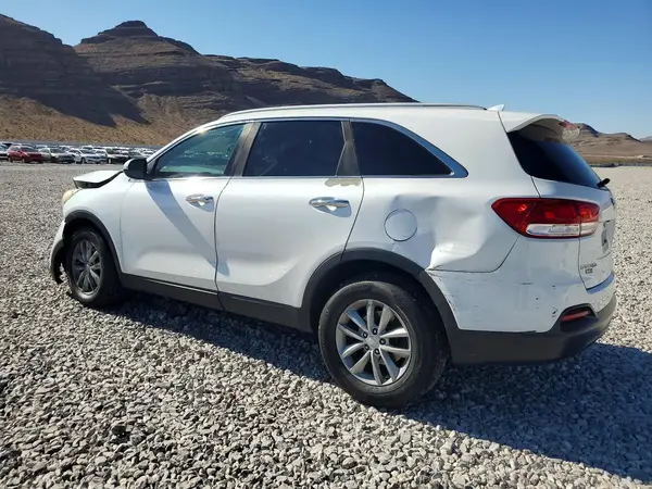 5XYPG4A35GG043263 2016 KIA SORENTO - Image 2