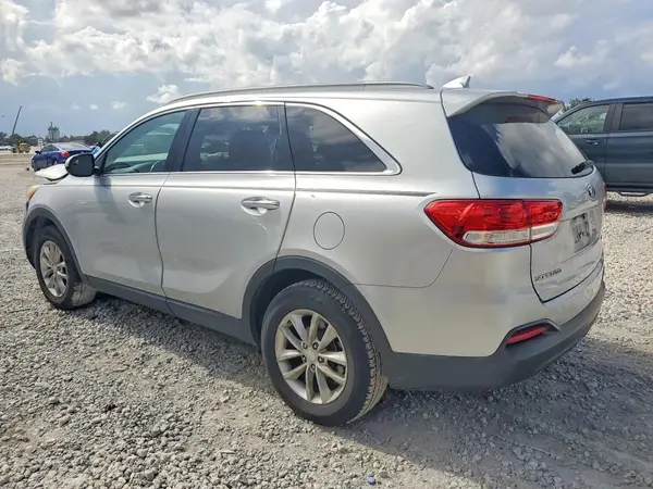 5XYPG4A35GG043683 2016 KIA SORENTO - Image 2