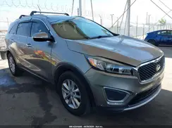 5XYPG4A35GG044560 2016 KIA SORENTO