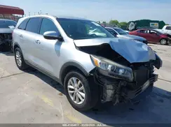 5XYPG4A35GG044946 2016 KIA SORENTO