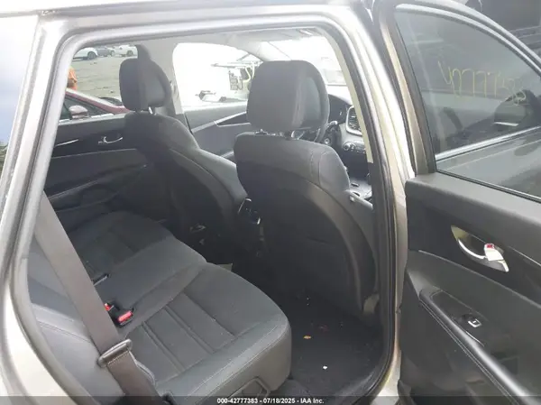 5XYPG4A35GG055154 2016 KIA SORENTO - Image 8