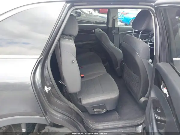 5XYPG4A35GG056045 2016 KIA SORENTO - Image 8
