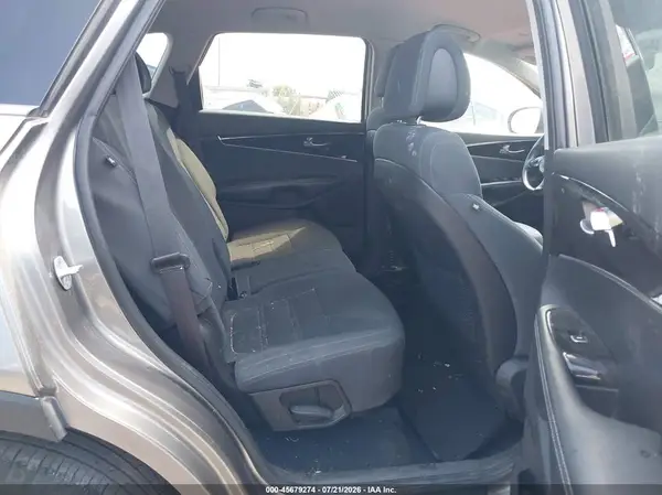 5XYPG4A35GG057731 2016 KIA SORENTO - Image 8