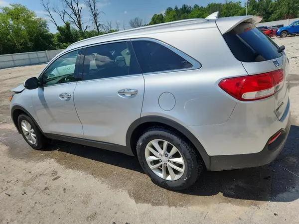 5XYPG4A35GG064243 2016 KIA SORENTO - Image 2