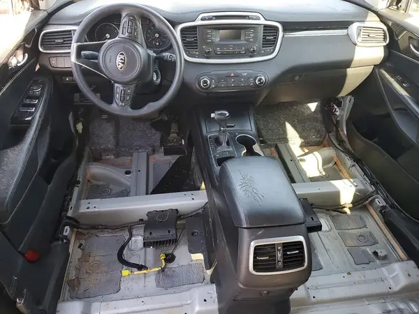 5XYPG4A35GG078837 2016 KIA SORENTO - Image 8