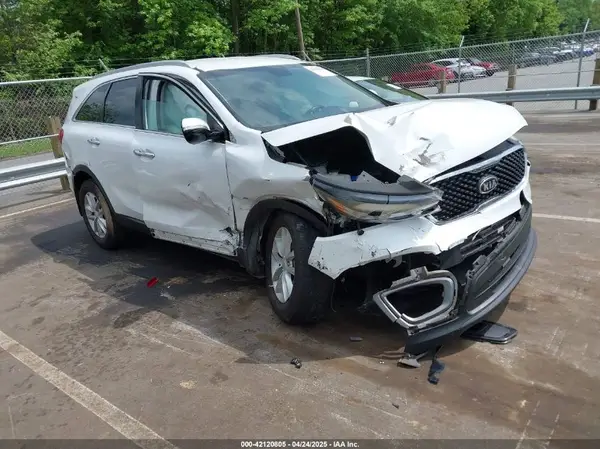 5XYPG4A35GG080846 2016 KIA SORENTO - Image 1