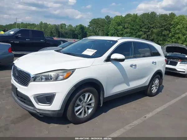 5XYPG4A35GG080913 2016 KIA SORENTO - Image 2