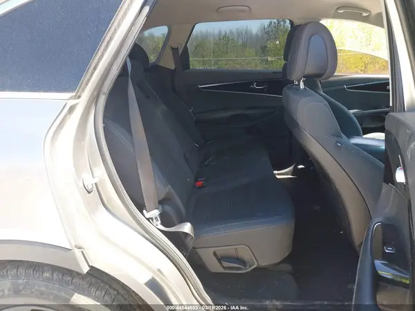 5XYPG4A35GG084962 2016 KIA SORENTO - Image 8