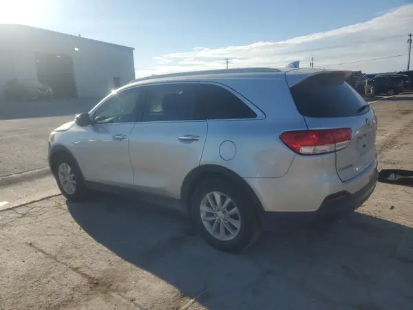 5XYPG4A35GG087019 2016 KIA SORENTO - Image 2