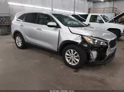 5XYPG4A35GG097310 2016 KIA SORENTO