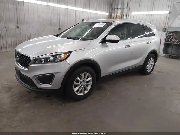 5XYPG4A35GG097310 2016 KIA SORENTO - Image 2