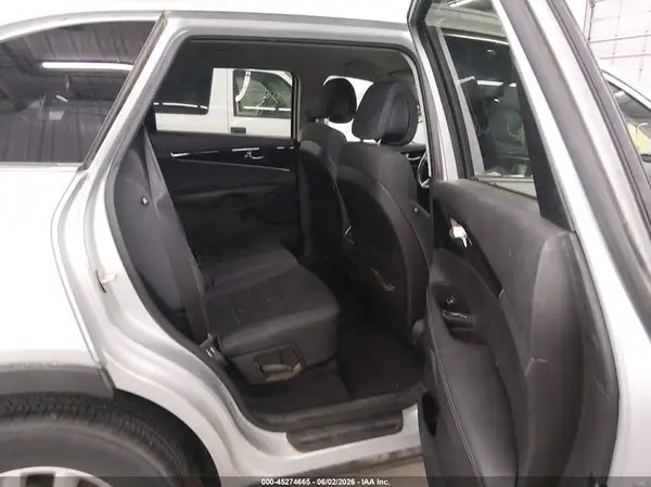 5XYPG4A35GG097310 2016 KIA SORENTO - Image 8