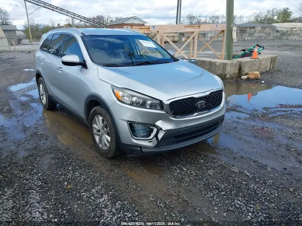 5XYPG4A35GG113912 2016 KIA SORENTO - Image 1