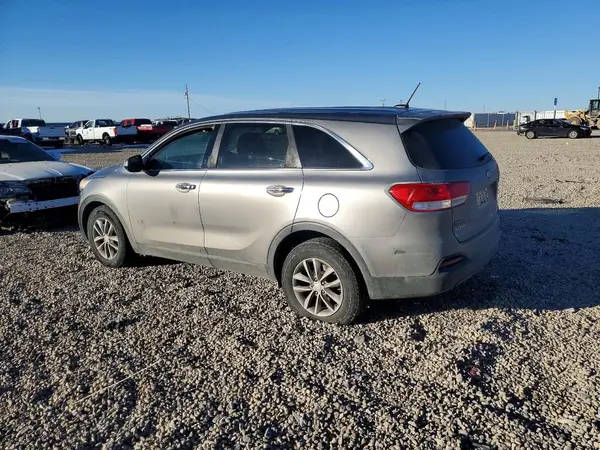 5XYPG4A35GG114767 2016 KIA SORENTO - Image 2