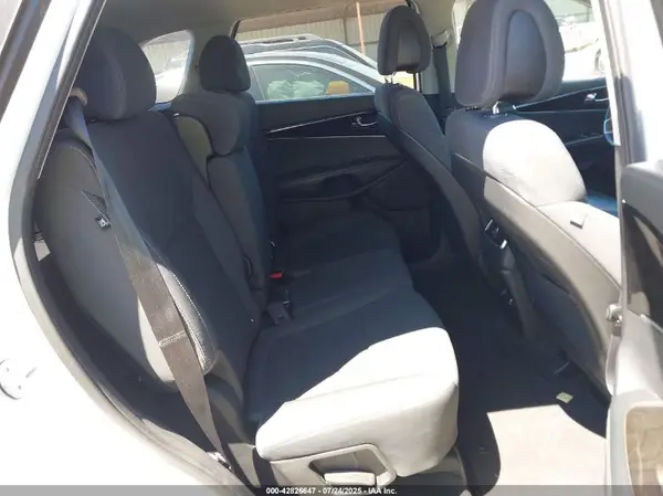 5XYPG4A35GG118687 2016 KIA SORENTO - Image 8