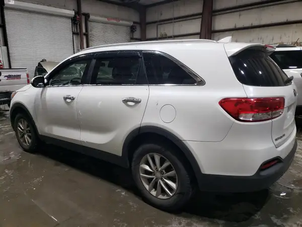 5XYPG4A35GG119211 2016 KIA SORENTO - Image 2